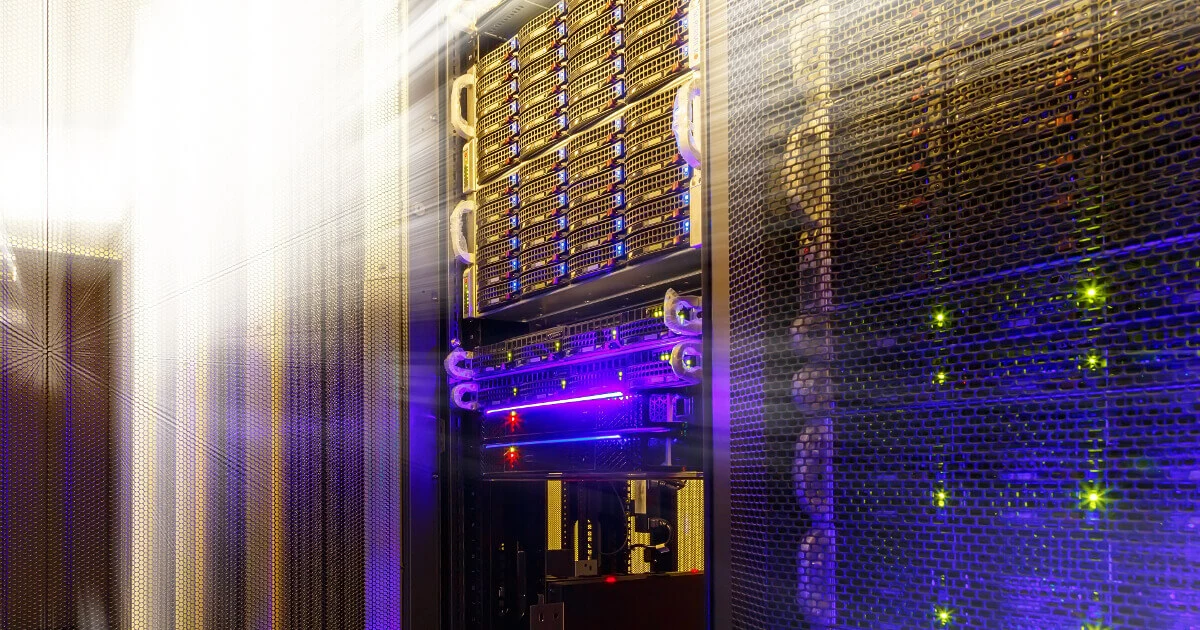 Imagen: Apache vs. NGINX